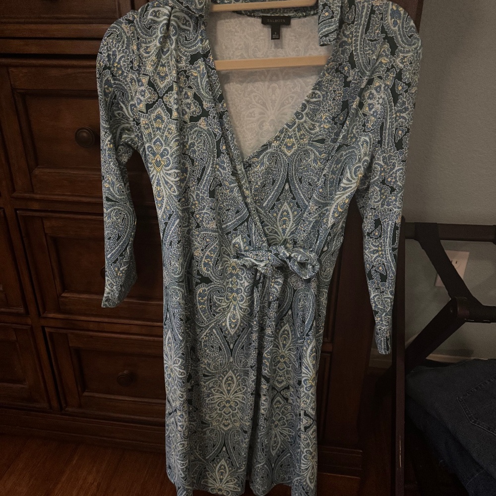 Tabolts Long sleeve, collars wrap dress.- S
